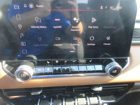 New 2026 GMC Canyon AT4 AWD/4WD image 17