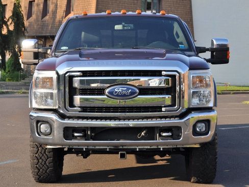 Used 2011 Ford F250 Lariat w/ Chrome Pkg image 4