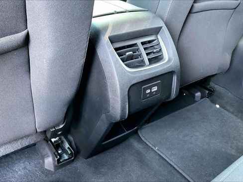 Used 2021 Chevrolet Blazer LT FWD image 33