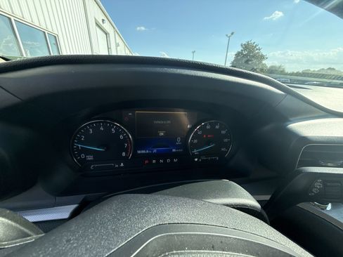 Used 2020 Ford Explorer XLT w/ Equipment Group 202A RWD image 18