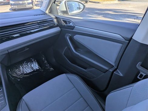 New 2026 Volkswagen Jetta SE image 16