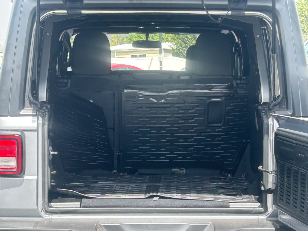 Used 2020 Jeep Wrangler Unlimited Rubicon AWD/4WD image 31