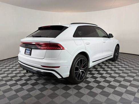 Used 2020 Audi Q8 Prestige w/ Prestige Package AWD/4WD image 3
