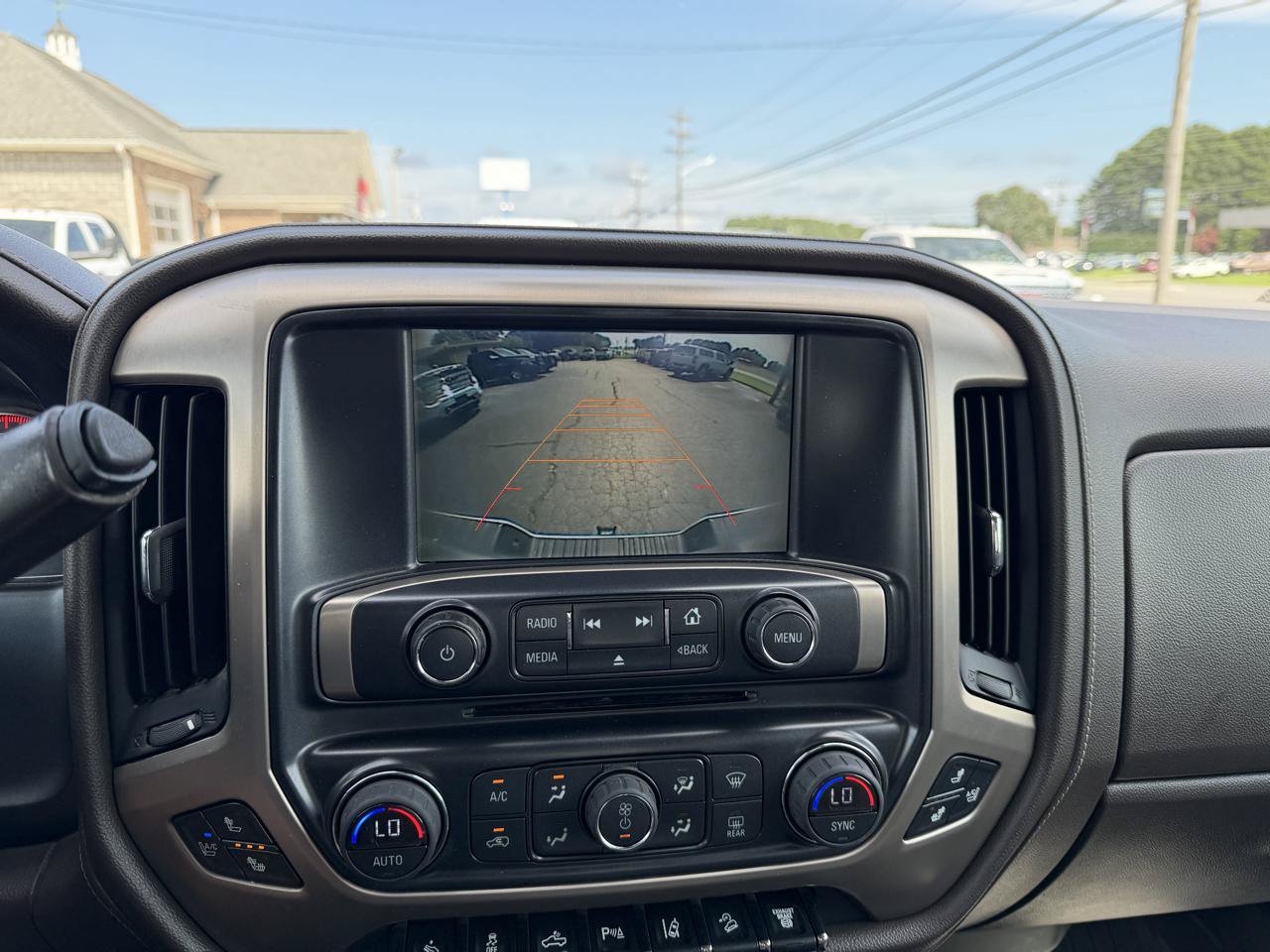 Used 2015 GMC Sierra 2500 Denali w/ Duramax Plus Package AWD/4WD image 17