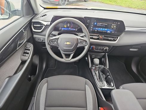 Used 2026 Chevrolet TrailBlazer LT FWD image 12
