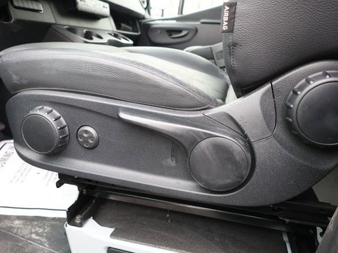 Used 2026 Mercedes-Benz Sprinter 2500 image 10