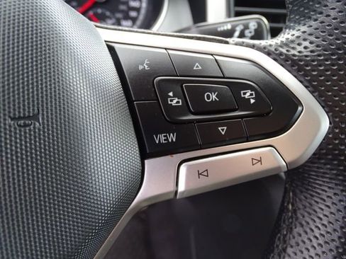 Used 2021 Volkswagen Atlas SE w/ Towing Package image 16