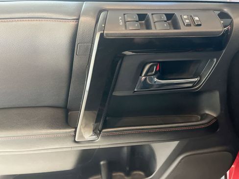 Used 2014 Toyota 4Runner Trail Premium image 13