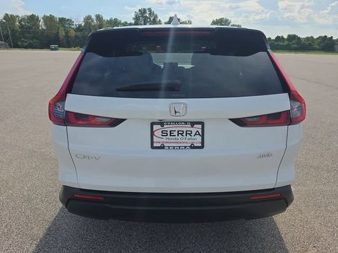 Used 2025 Honda CR-V EX image 12