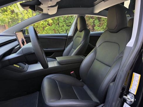 Used 2025 Tesla Model 3 Long Range AWD/4WD image 5