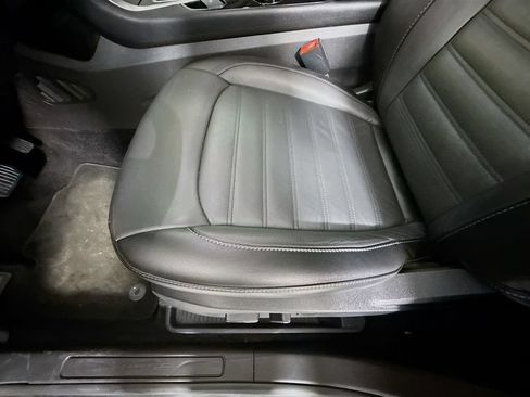Used 2017 Ford Edge SEL w/ Equipment Group 201A FWD image 19