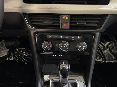 New 2026 Volkswagen Taos S image 32