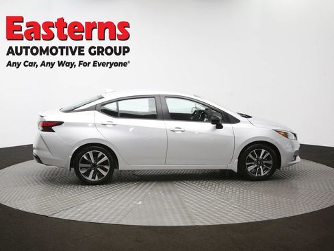 Used 2020 Nissan Versa SR w/ Convenience Package image 43