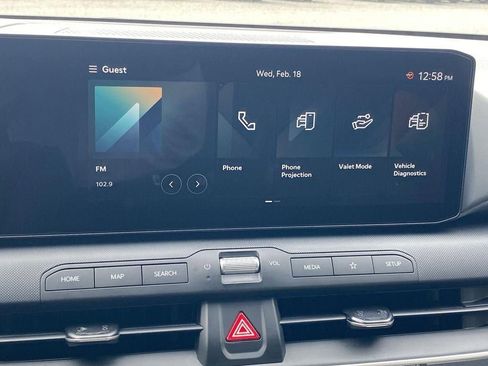 New 2025 Kia K4 FWD image 9