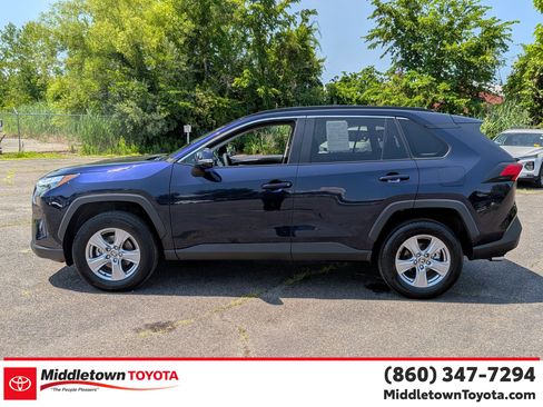Used 2025 Toyota RAV4 XLE AWD/4WD image 6