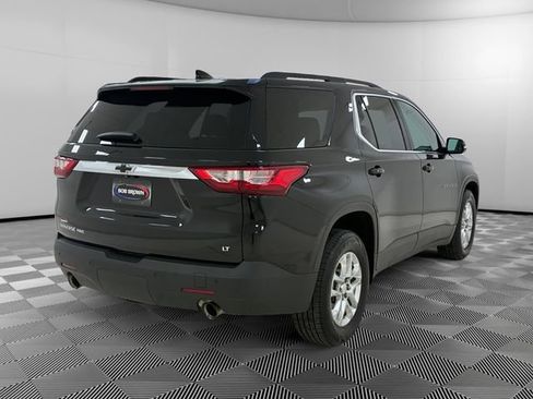 Used 2020 Chevrolet Traverse LT w/ Driver Confidence II Package AWD/4WD image 5