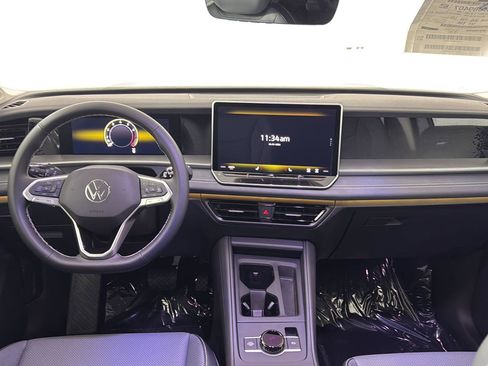 New 2026 Volkswagen Tiguan SE AWD/4WD image 13