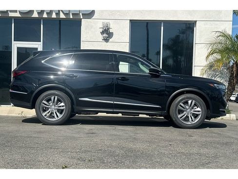 New 2026 Acura MDX SH-AWD image 4