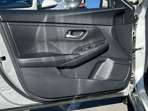 Used 2023 Nissan Sentra SV image 16