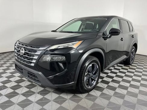 Used 2024 Nissan Rogue SV FWD image 6