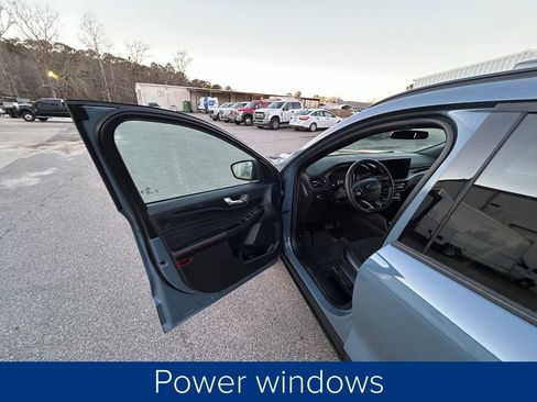 Used 2025 Ford Escape ST-Line w/ Equipment Group 301A image 27