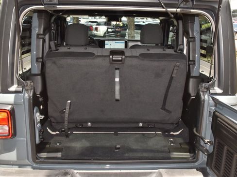 Used 2024 Jeep Wrangler Sport AWD/4WD image 35