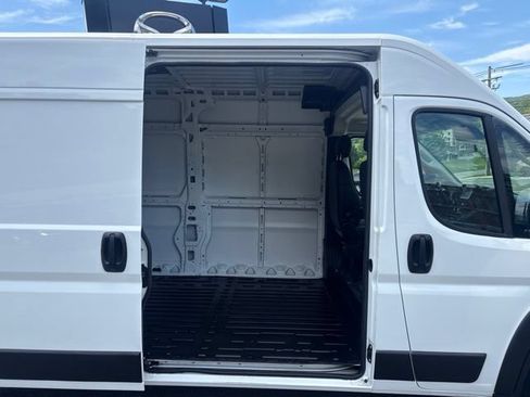 Used 2026 RAM ProMaster 2500 FWD image 13