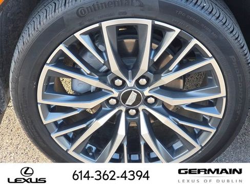 Used 2024 Cadillac XT4 Sport image 14