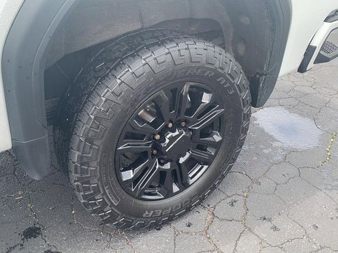 Used 2023 GMC Sierra 2500 AT4 w/ Gooseneck/5TH Wheel Package AWD/4WD image 19