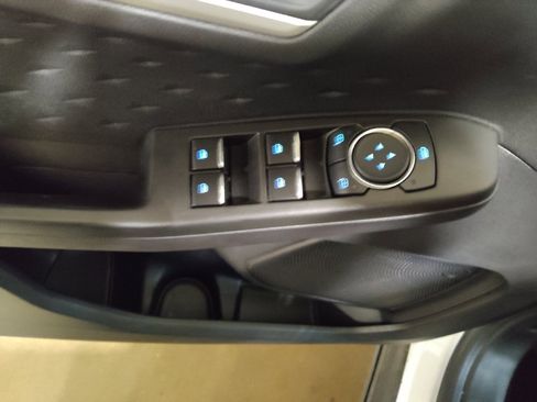 Used 2020 Ford Escape SE FWD image 27
