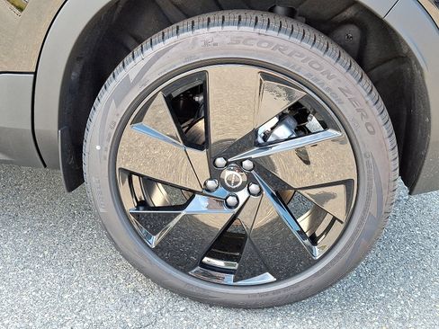New 2026 Volvo XC40 B5 Ultra w/ Protection Package Premier AWD/4WD image 5