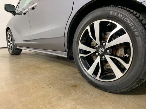 Used 2019 Honda Odyssey Elite image 16