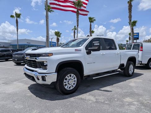 Certified 2025 Chevrolet Silverado 2500 LT AWD/4WD image 7