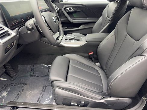 Used 2025 BMW 230i xDrive Coupe w/ Premium Package image 27
