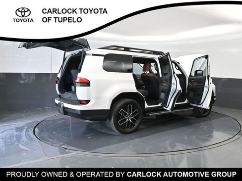 Used 2024 Lexus GX 550 w/ Accessory Package (Z1) AWD/4WD image 70