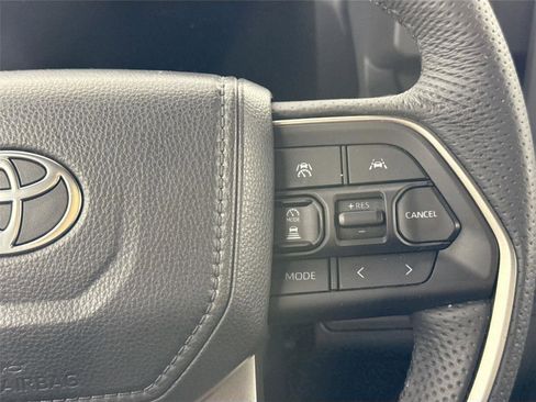 Used 2025 Toyota Tacoma PreRunner RWD image 18