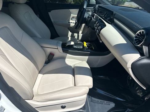 Used 2022 Mercedes-Benz CLA 250 image 15