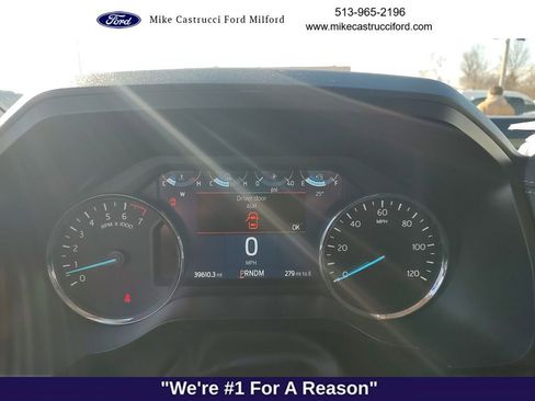 Used 2023 Ford Expedition XLT image 5