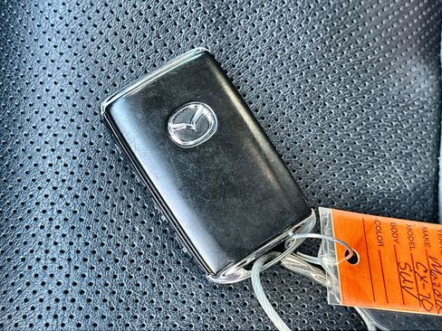 Used 2025 MAZDA CX-70 3.3 Turbo w/ Preferred Package image 20