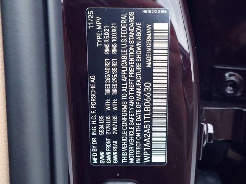 New 2026 Porsche Macan image 28