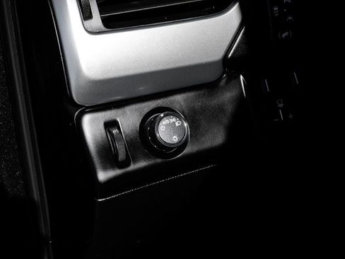 Used 2018 Chevrolet Tahoe LT w/ Max Trailering Package image 26