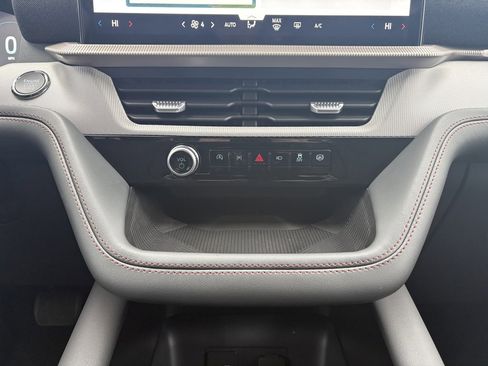 New 2026 Ford Explorer Active image 28