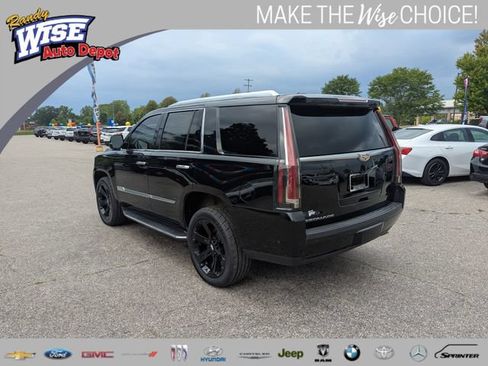 Used 2018 Cadillac Escalade Luxury AWD/4WD image 5