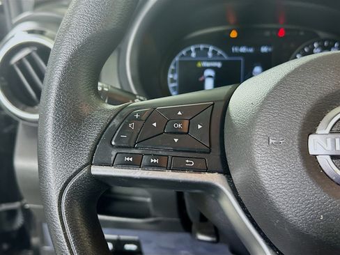 Used 2022 Nissan Kicks SV w/ Interior Electronics Package FWD image 16