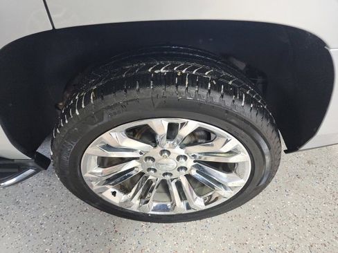 Used 2018 Cadillac Escalade Premium Luxury w/ LPO, Radiant Package image 12