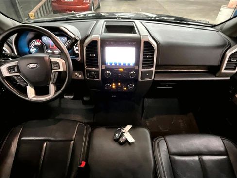 Used 2020 Ford F150 Lariat w/ FX4 Off-Road Package image 17