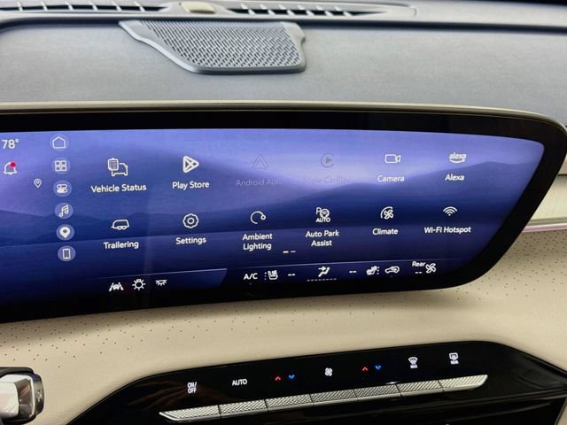 Used 2025 Buick Enclave Avenir w/ Super Cruise Package AWD/4WD image 15