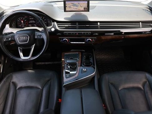 Used 2018 Audi Q7 3.0T Prestige w/ Prestige Package AWD/4WD image 24