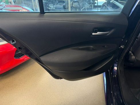 Used 2021 Toyota Corolla LE FWD image 18
