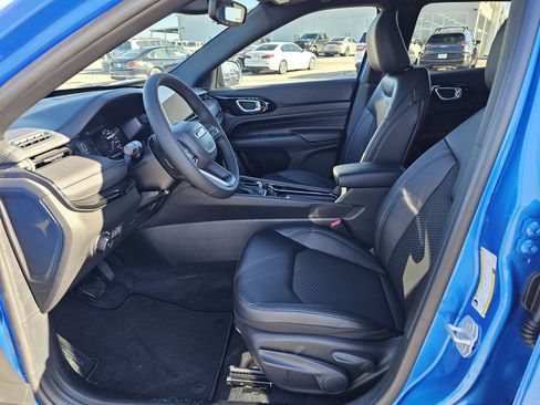 New 2026 Jeep Compass Latitude image 16